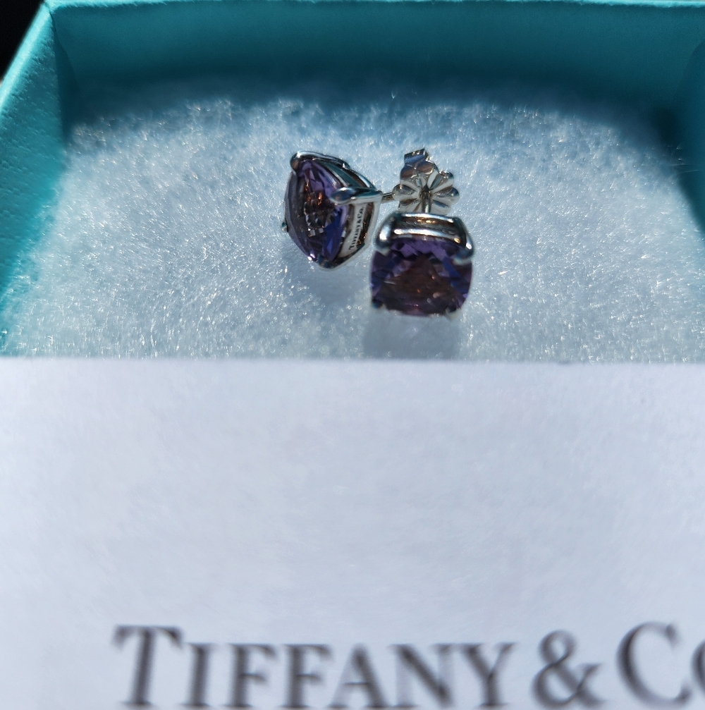 Tiffany & Co. Faceted Lavender Amethyst Stud Earrings - Picture 6 of 9